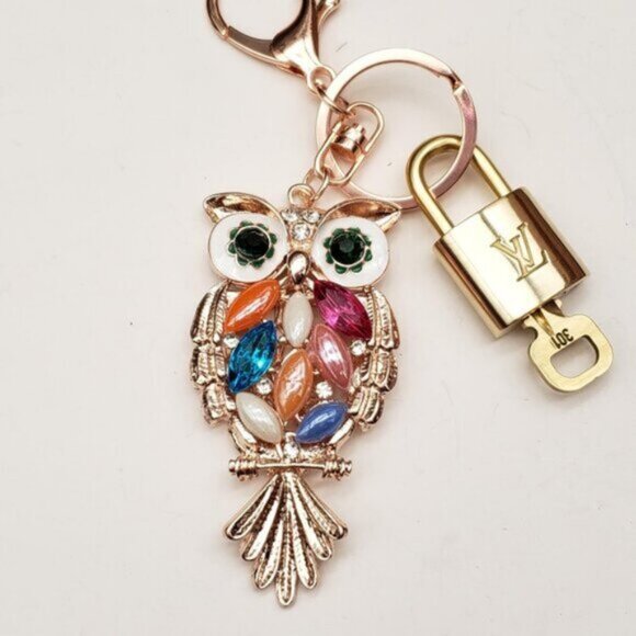 Authentic Louis Vuitton Gold Padlock & Key with Unbranded Owl Keychain - Picture 8 of 8